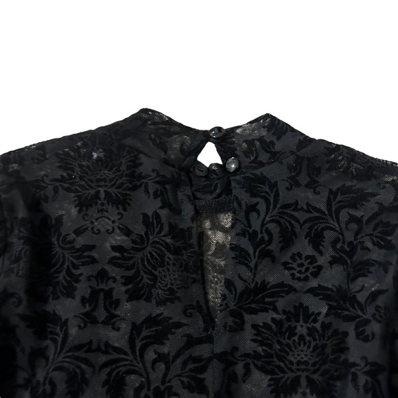 || NEW || Motel Black Floral Sheer Fitted Cropped Long Sleeve Women’s XS - Picture 6 of 7
